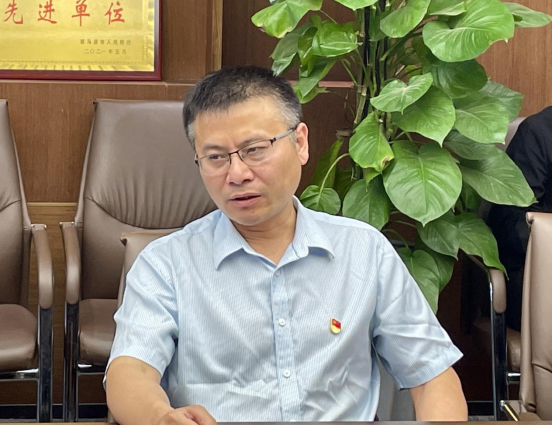 0428新聞稿-駐馬店市產(chǎn)業(yè)投資集團(tuán)有限公司召開(kāi)“青春向黨、奮斗強(qiáng)國(guó)”五四青年節(jié)主題座談交流會(huì)459.png